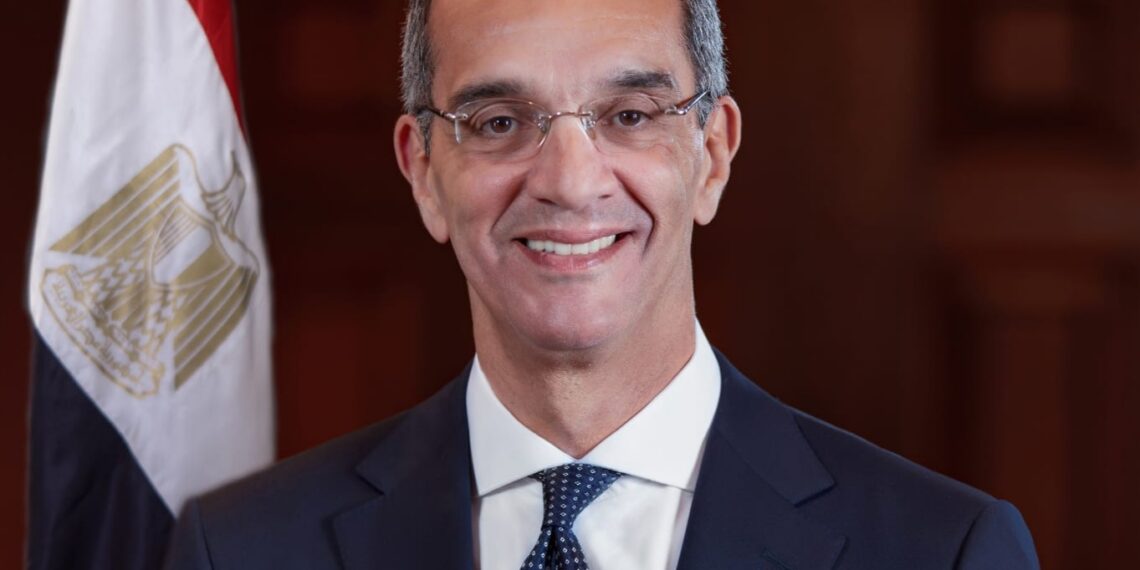 وزير الاتصالات يغادر إلى الولايات المتحدة الأمريكية