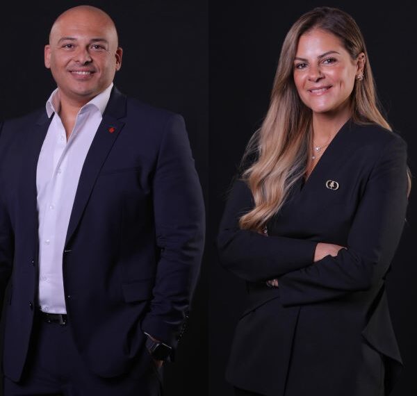 أيمن السعدني ورشا حمدي