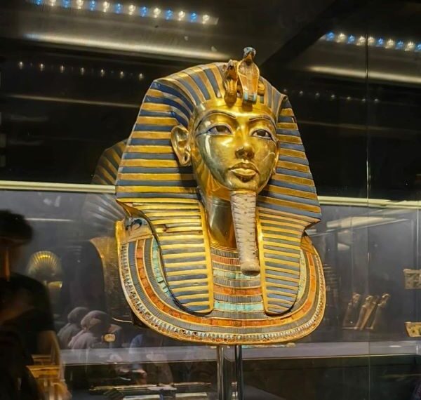 غلق قاعة توت عنخ آمون بالمتحف المصري بالتحرير