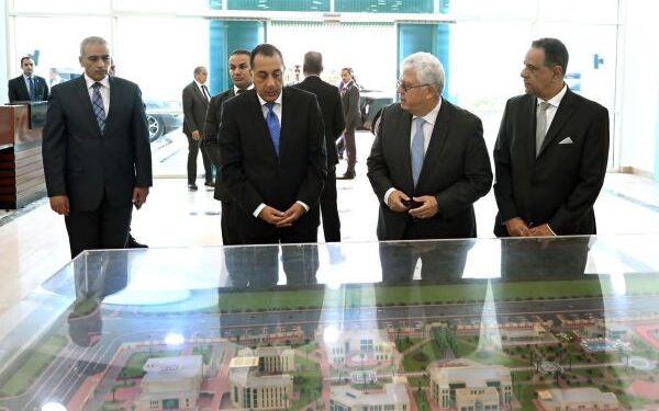 مدبولي يشارك في فعاليات إطلاق وتدشين الأكاديمية الدولية للعمارة والعمران