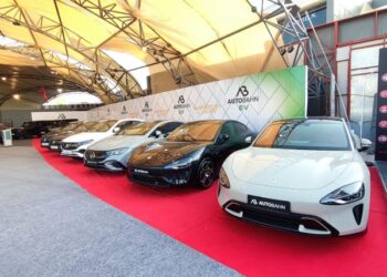 معرض أوتو سنتر بوينت للسيارات ومستلزماتها