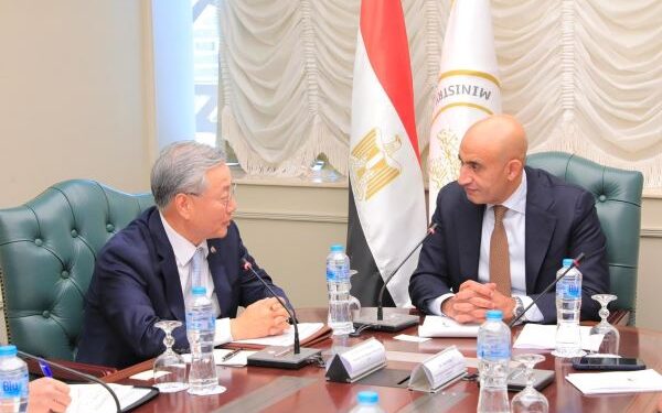 وزير التربية والتعليم يستقبل سفير جمهورية كوريا الجنوبية بالقاهرة
