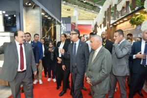 الدكتور شريف فاروق يفتتح معرض سيراميكا ماركت 2025