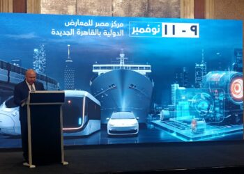 كامل الوزير: الصناعة والنقل شريان التنمية والمعرض الدولي يفتح مرحلة جديدة من التكامل الاقتصادي