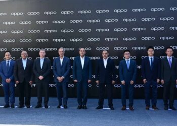 رئيس الوزراء يفتتح مصنع شركة “أوبو” العالمية فى مصر لتصنيع الهواتف المحمولة بالعاشر من رمضان