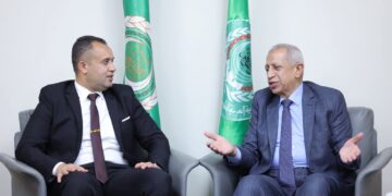 رئيس الأكاديمية العربية يستقبل رئيس جهاز مدينة العلمين