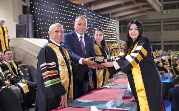 الأكاديميه العربية تحتفل بتخريج دفعة جديدة من كلية الصيدلة بالإسكندرية