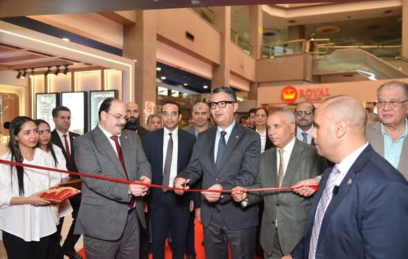 الدكتور شريف فاروق يفتتح معرض سيراميكا ماركت 2025