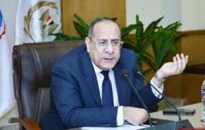 الدكتور علاء ناجي الرئيس التنفيذي للشركة القابضة للصناعات الغذائية