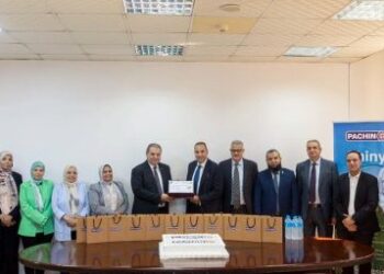 المصرية العامة للمواصفات والجودة تسلم أول علامة خضراء للدهانات لشركة باكين