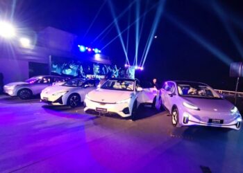 مجموعة (EIM) للسيارات تطلق علامتها التجارية للسيارات الكهربائية ARCFOX