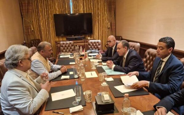 وزير الخارجية يلتقي رئيس شركة Ocior Energy للطاقة المتجددة