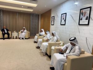 وزير الصناعة والنقل يلتقي الرئيس التنفيذي لمجموعة موانئ أبوظبي
