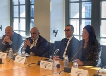 وزيرا الاستثمار والتخطيط يبحثان مع مؤسسة التمويل الدولية