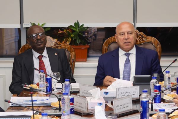 وزيرا النقل المصري والسوداني يترأسان اعمال الجمعية العمومية الهيئة وادى النيل للملاحة النهرية