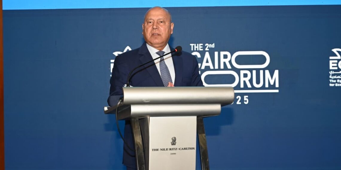 الفريق كامل الوزير خلال كلمته بفعاليات الجلسة الافتتاحية لمنتدى القاهرة في دورته الثانية