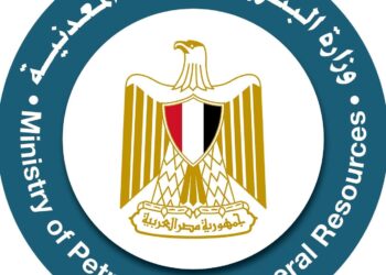 وزارة البترول والثروة المعدنية: التحقيق في واقعة سقوط برج أحد أجهزة الحفر