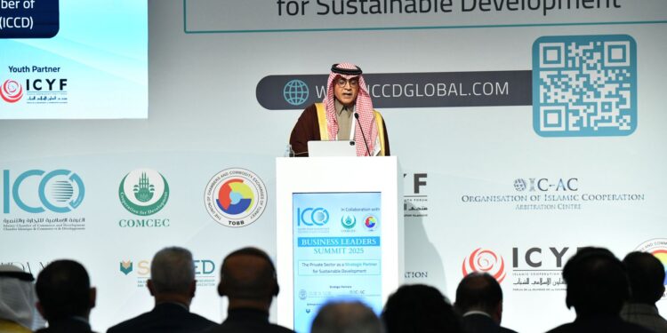 رئيس الغرفة الإسلامية للتجارة يُطلق مجموعة (B57+) كمنصة جديدة للتكامل الاقتصادي بين دول منظمة التعاون الإسلامي