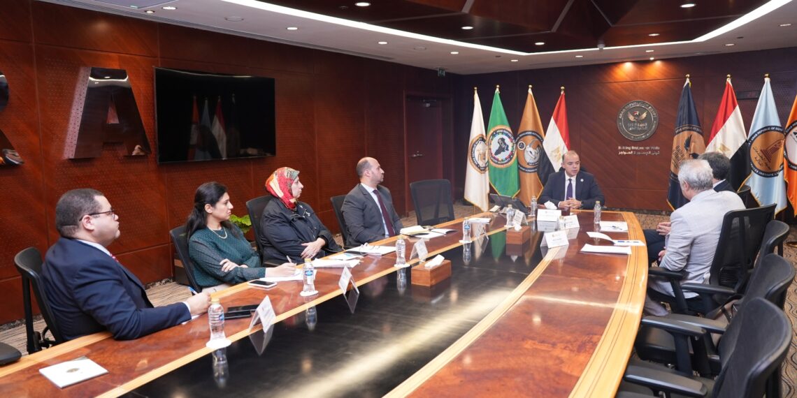 الدكتور محمد فريد يستعرض جهود تطوير سوق رأس المال في مصر مع وفد “سيتي بنك”