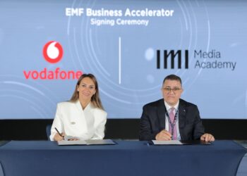 “ڤودافون مصر” و “أكاديمية IMI للإعلام” يوقعان اتفاقية شراكة لتمكين كوادر الصحفيين والإعلاميين في قطاع الاتصالات في مصر