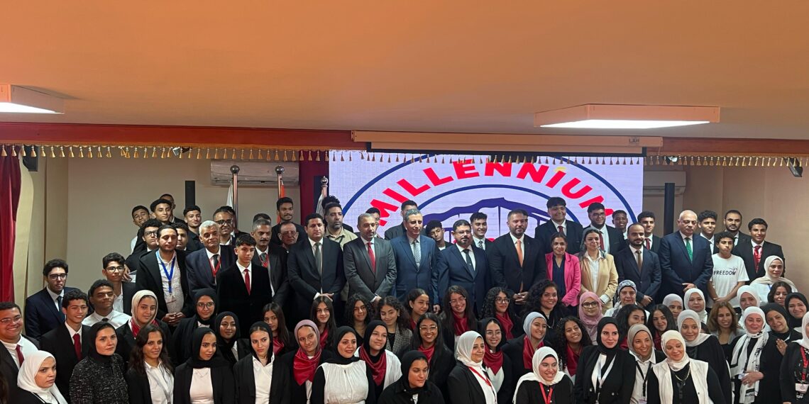 نائب رئيس البورصة يلقي كلمة تثقيفية لطلاب مدارس ميلينيوم الدولية حول الاستثمار