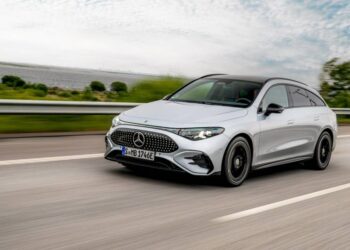 «مرسيدس- بنز» تطلق طراز (CLA) شوتينغ بريك الكهربائية الجديدة كلياً
