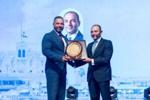 البورصة المصرية تشارك في حوار موسع حول خطط تطوير السوق 