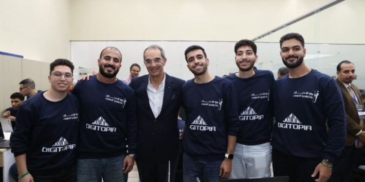 الدكتور عمرو طلعت يتابع مرحلة التصفيات ويلتقي الفرق المشاركة