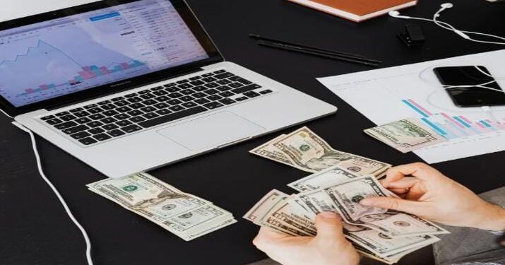 كيفية تحقيق مكاسب مالية بطريقة قانونية