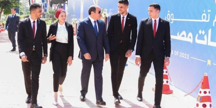 مبادرات الحكومة لتمكين الشباب