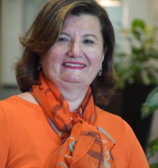 نيفين عبد الخالق