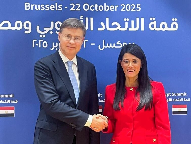 وزيرة التخطيط تستقبل بعثتين من المفوضية الأوروبية