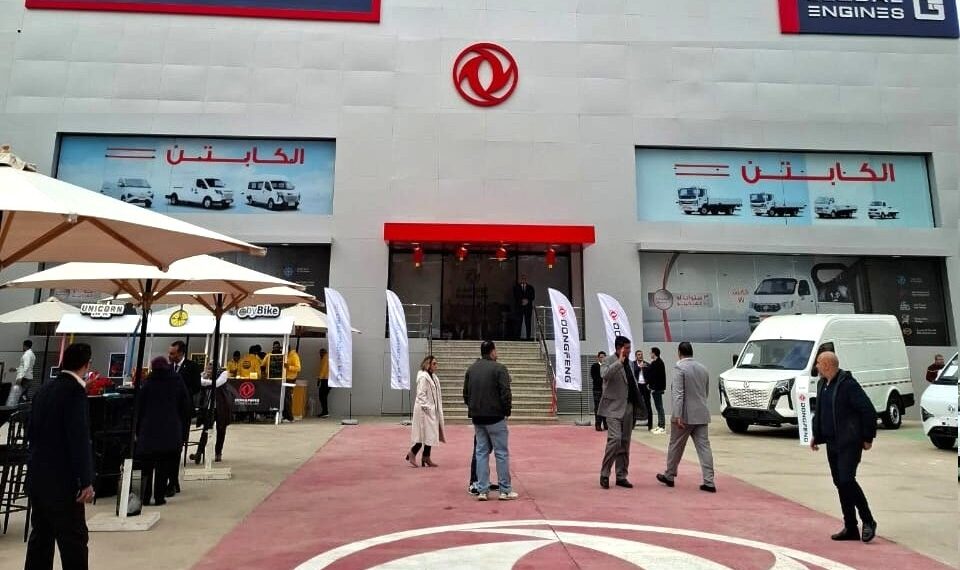 سيارات «دونج فونج» التجارية تنطلق مع وكالتها الجديدة بالسوق المصرية شركة «Global Engines»