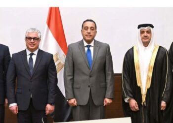 تنفيذ مشروع لإنتاج وقود الطائرات بمنطقة السخنة بتكلفة استثمارية 200 مليون دولار