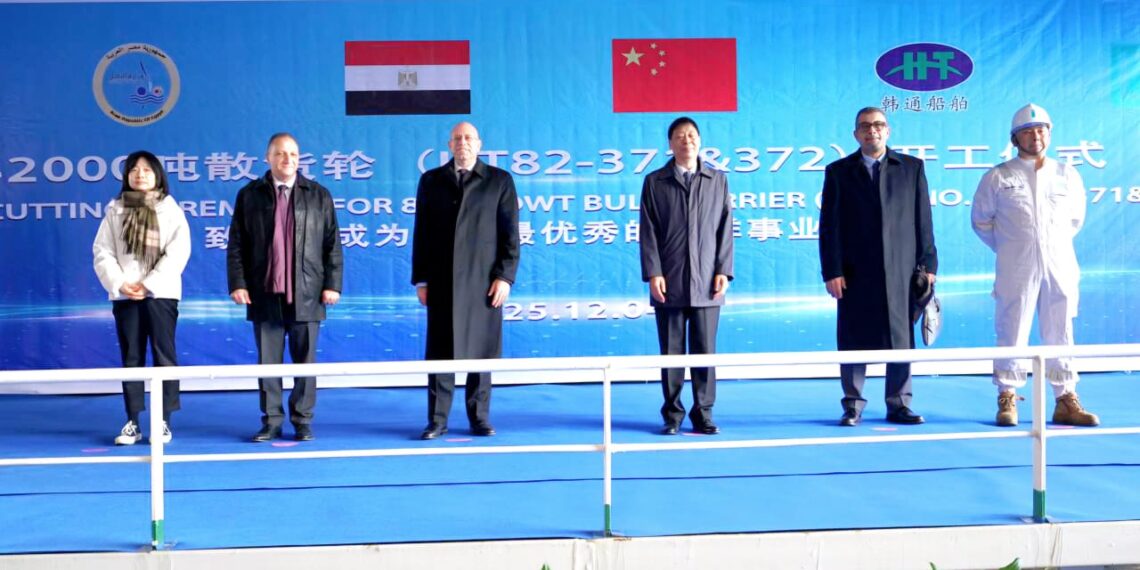 مراسم تقطيع صلب البدن لبدء بناء سفينتين جديدتين