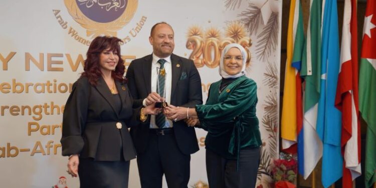 تكريم المهندس على زين  العابدين