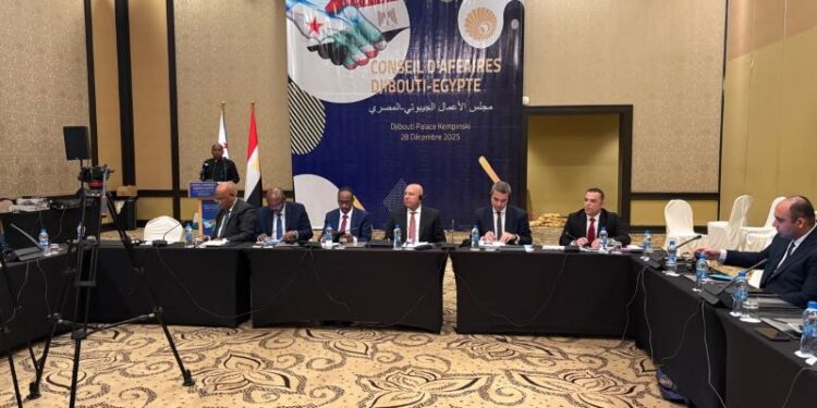 الاجتماع الموسع المنعقد مع أعضاء مجلس الاعمال المصري الجيبوتي