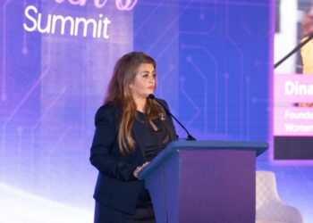 دينا عبدالفتاح