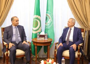 رئيس الأكاديمية العربية يستقبل عميد كلية الدراسات البحرية بجامعة الملك عبدالعزيز