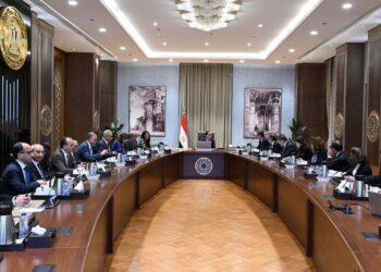 رئيس الوزراء يستقبل النائب الأول لرئيس البنك الأوروبي