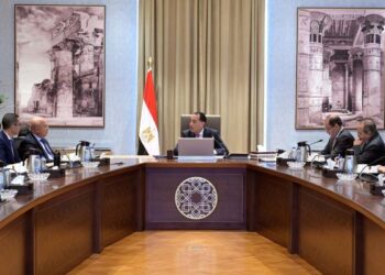 رئيس الوزراء يُتابع إجراءات منع تهريب السلع والبضائع في مختلف المنافذ