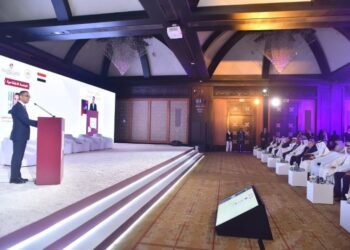 وزير الاستثمار والتجارة الخارجية يفتتح فعاليات منتدى الأعمال المصري القطري