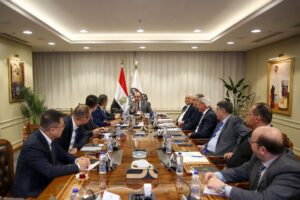وزير قطاع الأعمال العام يستقبل وفدًا رفيع المستوى من مجموعة شاندونج الصينية