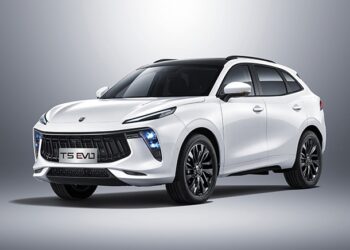 «مجموعة الأمل للسيارات» تقدم ستة طرازات جديدة مجمعة محلياً من علامة «فورثينج» التابعة لشركة «دونج فينج» الصينية