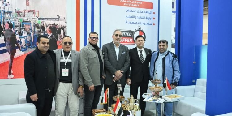بالصور..إقبال عربي وأجنبي غير مسبوق على جناح شركة الجبر في بلاستيك مصر 2026