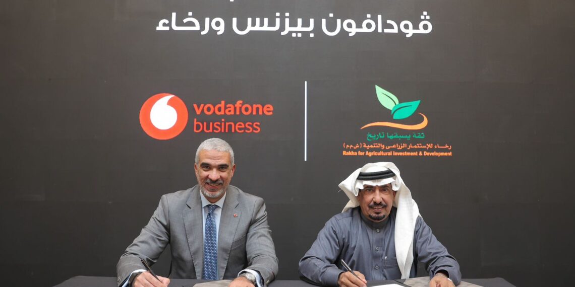 «ڤودافون بيزنس» تدعم الزراعة الذكية في مصر عبر تعاونها الاستراتيجي مع شركة «رخاء» 