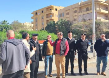 لا تهاون مع المخالفين.. رئيس جهاز ٦أكتوبر يقود حملة «لإعادة الشئ لأصله» بالحي الأول