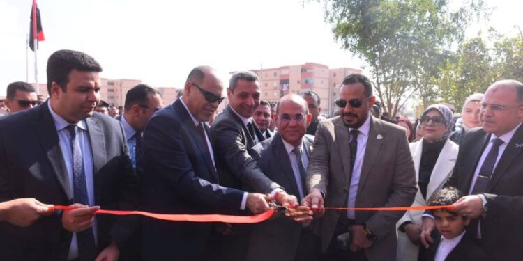 افتتح الملتقى التوظيفي