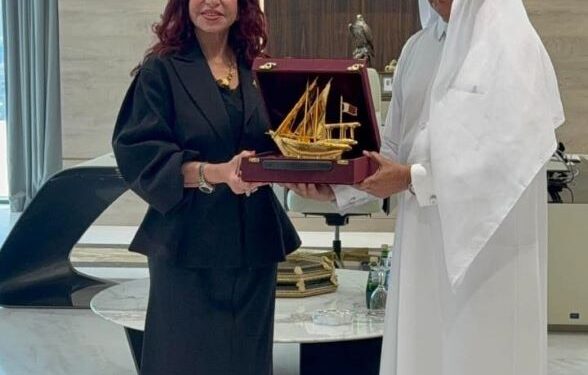«الشيخ خليفة بن جاسم ال ثاني» يمنح جائزة الكفاءة العلمية والمسؤلية الاجتماعية ل «هدى يسى»