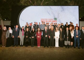 مؤسسة ڤودافون مصر ومؤسسة ساويرس تحتفلان باختيار الدفعة الأولى من منحة Tech-Start الدراسية